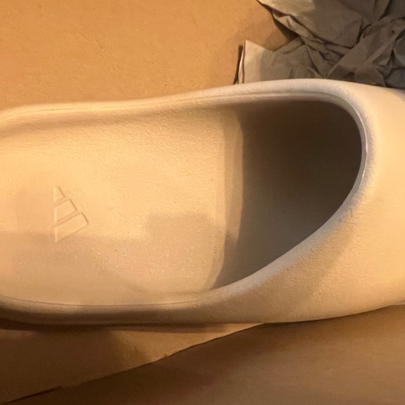 Yeezy Slides main image 6